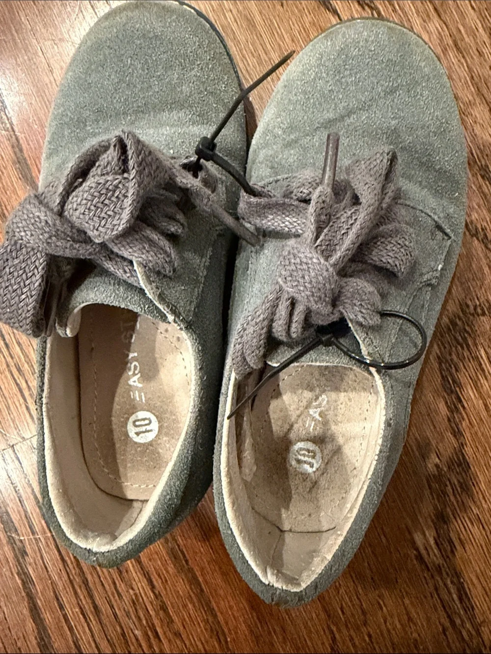 Boys Easy strider Gray Suede Lace-Up dress Shoes Sz 10